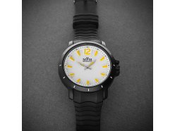 watch-mpm-arctis-b-alloy-black-case-white-yellow-dial