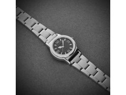 damske-modni-hodinky-weiqin-weiquin-meridia-b-kovove-pouzdro-sedy-stribrny-ciselnik